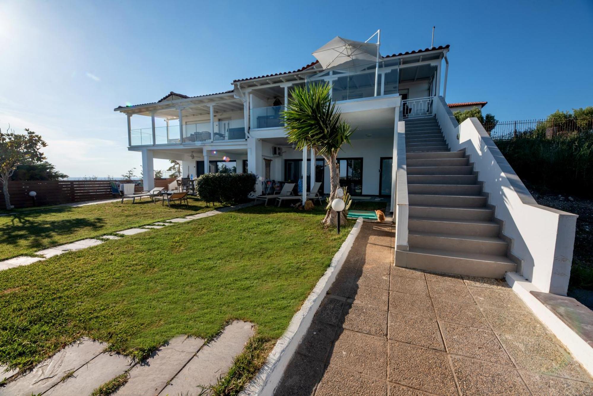 Thea Suites Potidea Nea Poteidaia Dış mekan fotoğraf