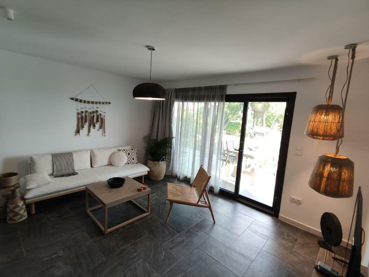 Thea Suites Potidea Nea Poteidaia Dış mekan fotoğraf