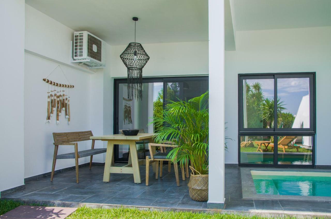 Thea Suites Potidea Nea Poteidaia Dış mekan fotoğraf