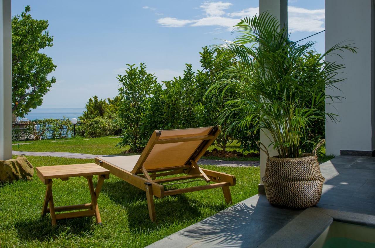 Thea Suites Potidea Nea Poteidaia Dış mekan fotoğraf