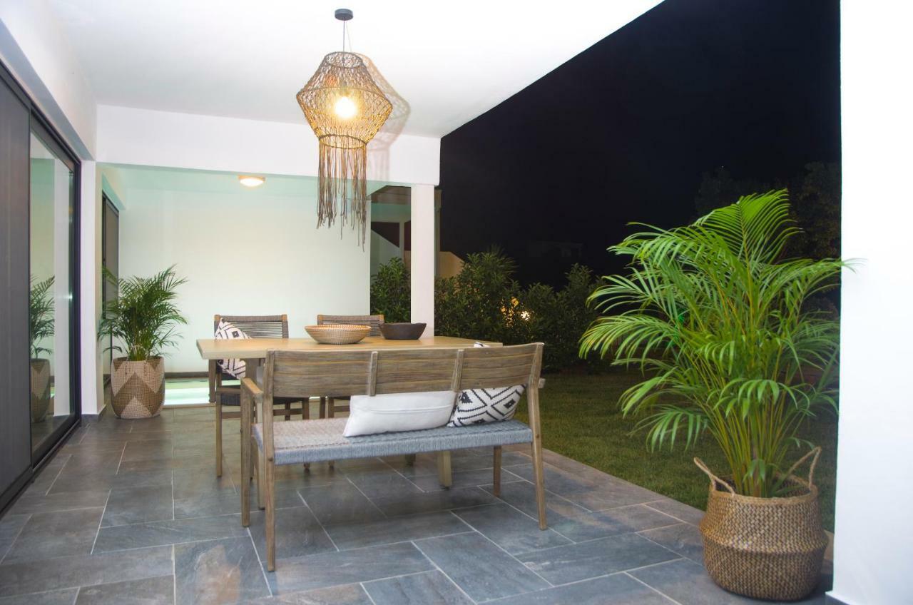 Thea Suites Potidea Nea Poteidaia Dış mekan fotoğraf