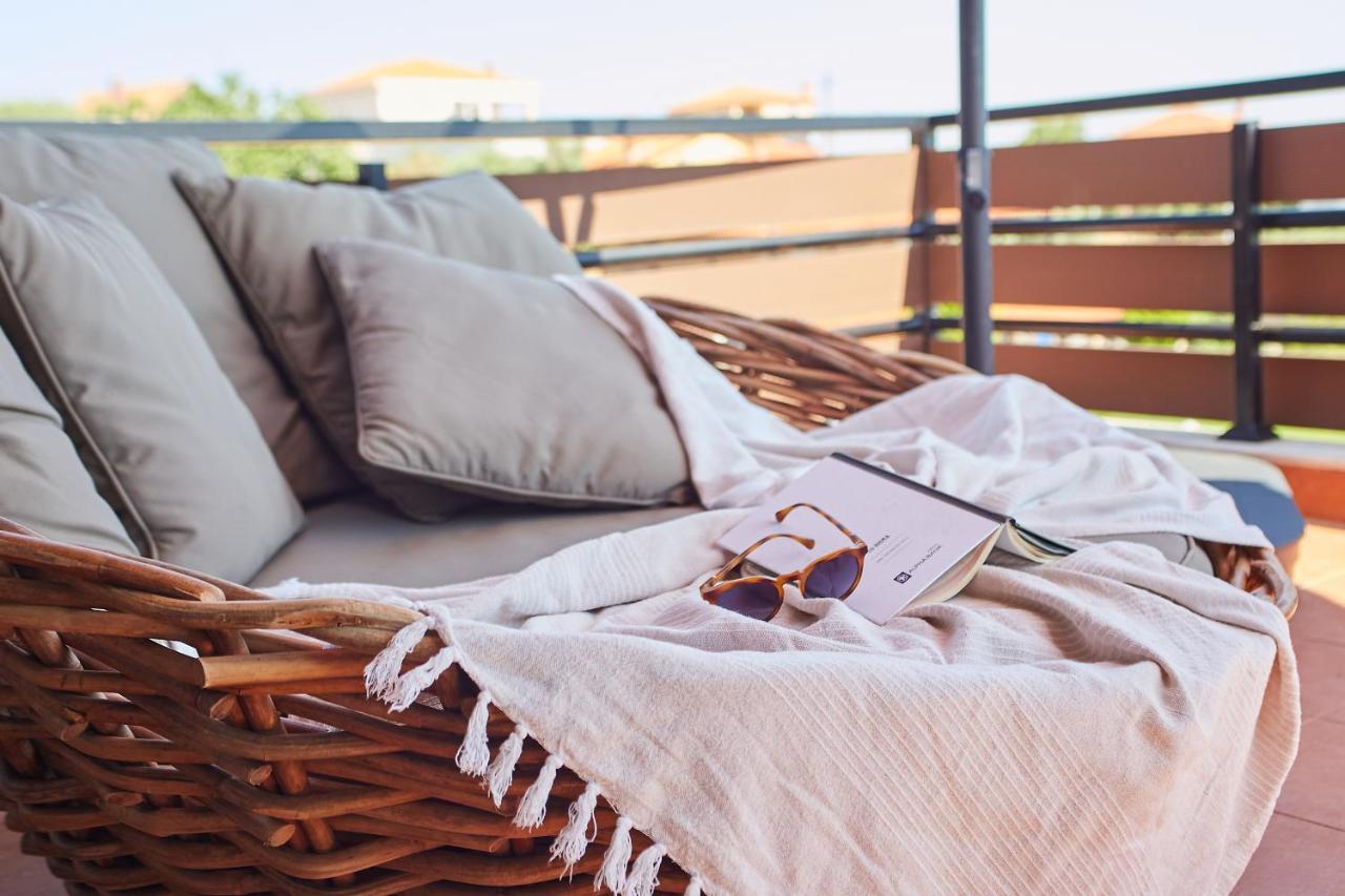 Thea Suites Potidea Nea Poteidaia Dış mekan fotoğraf